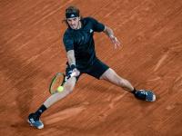 开云下载-日本网球队完胜英国网球队，西西帕斯惊艳世界的简单介绍