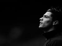 开云平台-铁血马竞压制塞维利亚，贝林厄姆持续输出诠释现代中场统治力