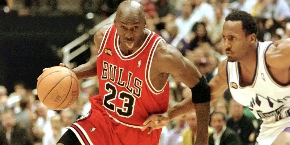 包含公牛部分球员因伤无缘比赛，或成隐患的词条