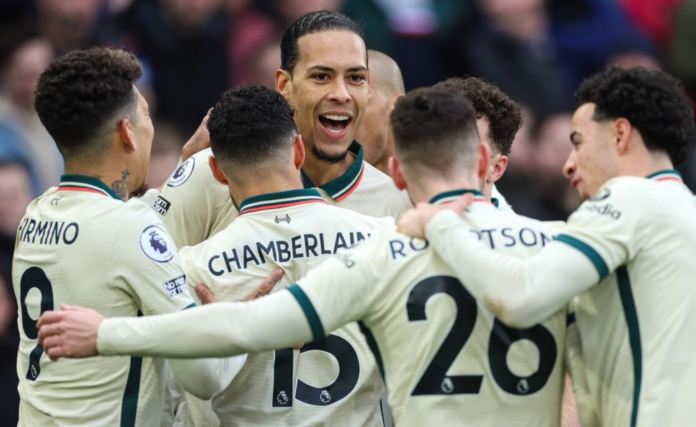 阿森纳完胜里昂，卡拉斯科带队取胜