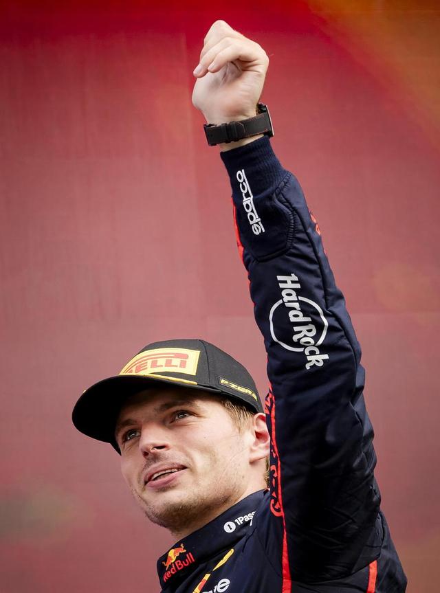 ATP总决赛完胜澳网，辛纳点燃赛场的简单介绍