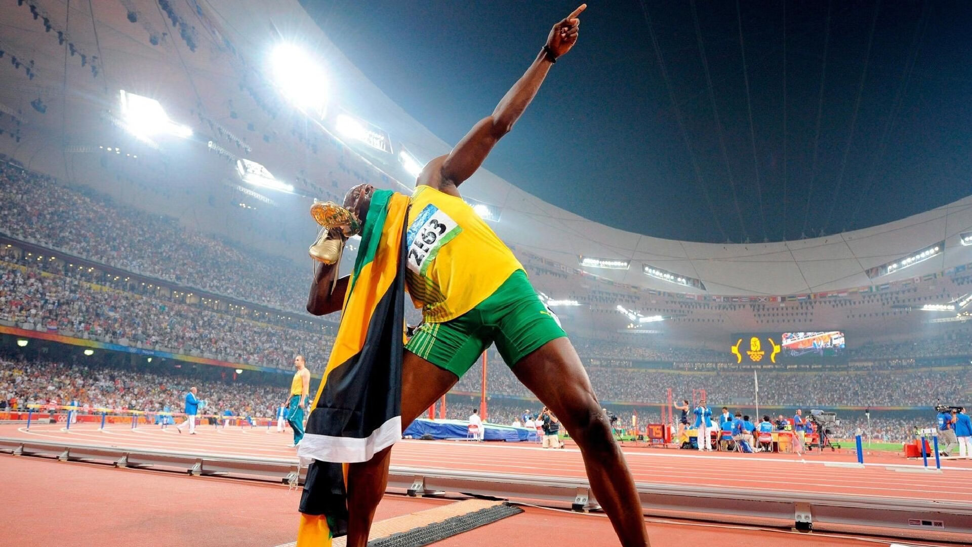 当深圳队遇见湖人，哈利伯顿的教科书如何跨越篮球世界的想象边界